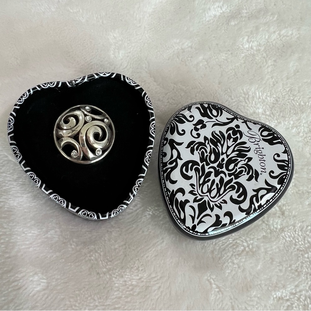 Brighton Sterling Silver Scrolled Cocktail Ring With Crystals Size 6 In Box